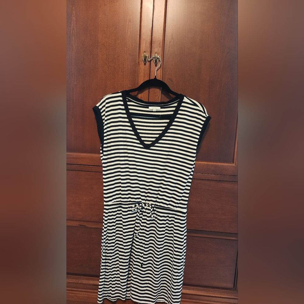 Z Supply Black and White Striped Top Medium. New W/O Tag